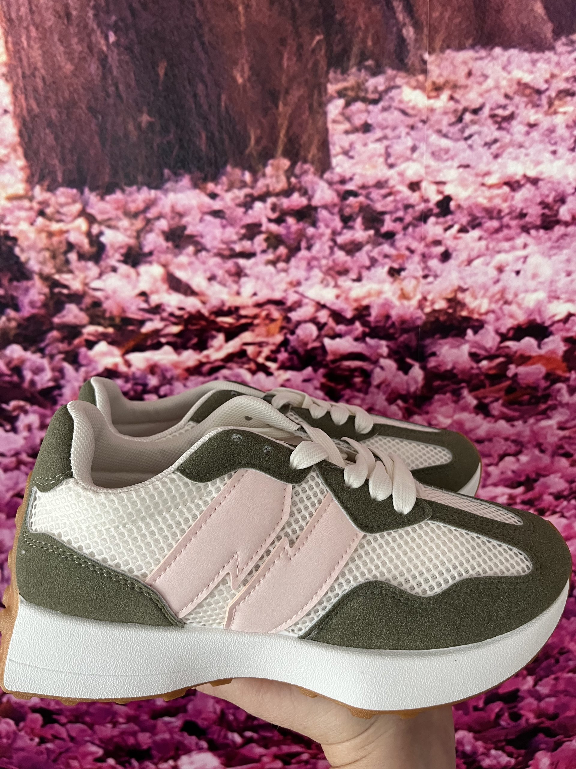 ZAPATILLAS INSPIRACIÓN NEW BALANCE VERDE & ROSA.