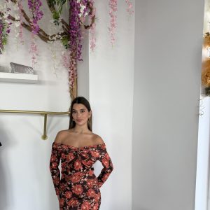 VESTIDO LARGO FLORAL CON ESCOTE BARDOT