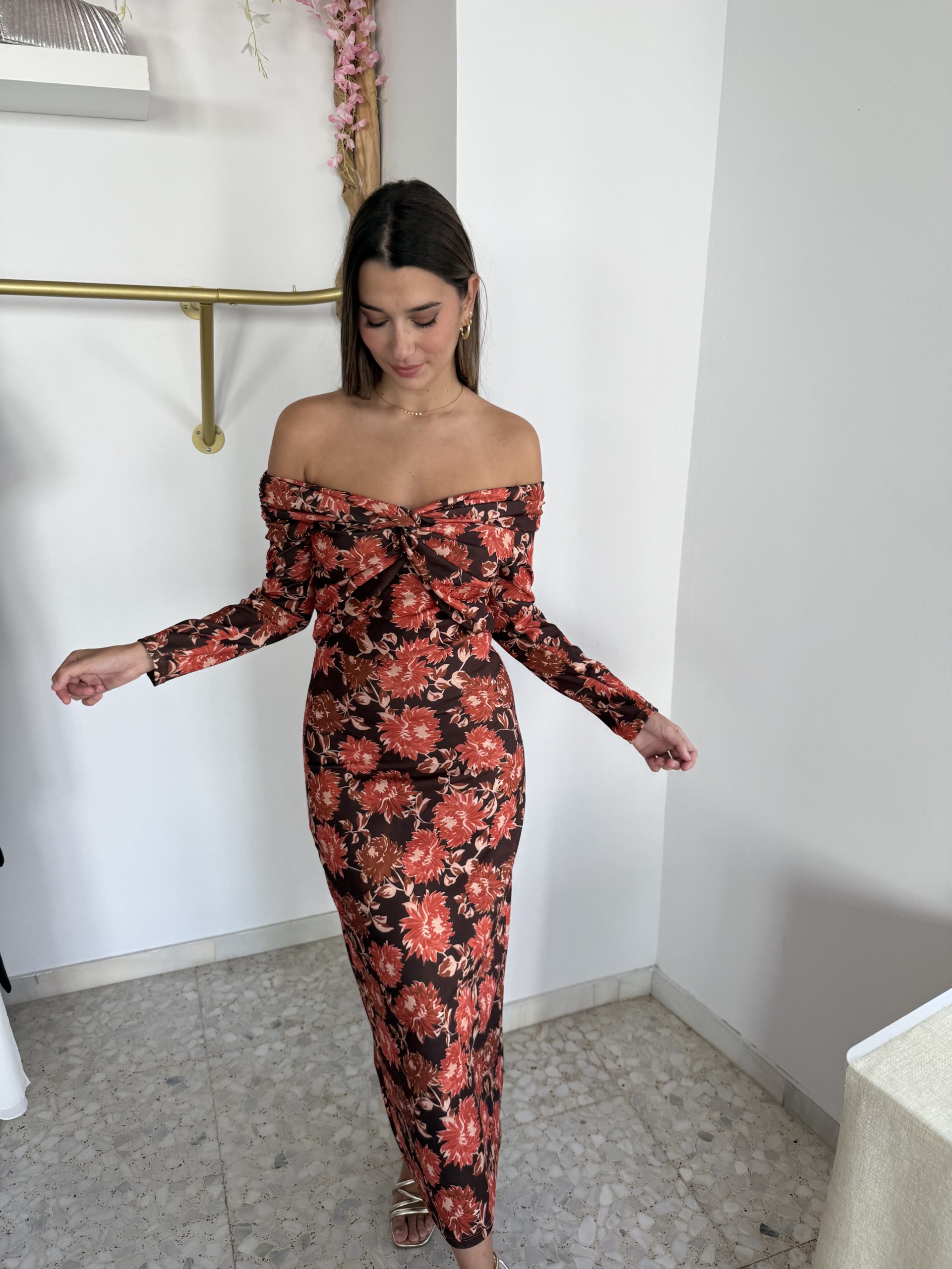 VESTIDO LARGO FLORAL CON ESCOTE BARDOT - Imagen 7