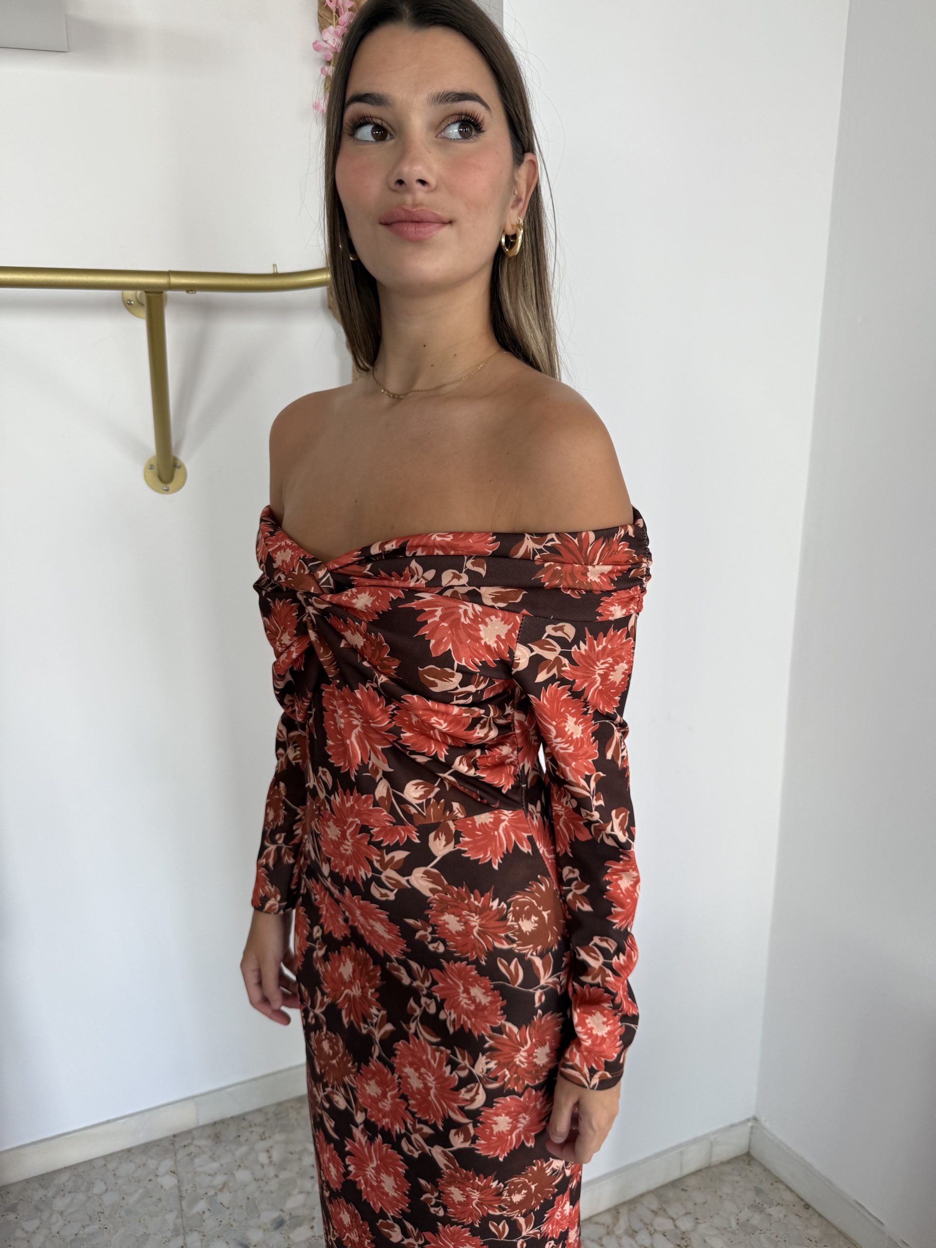VESTIDO LARGO FLORAL CON ESCOTE BARDOT - Imagen 2