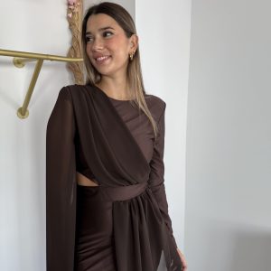 VESTIDO ASIMÉTRICO CON CAPA🌸✨